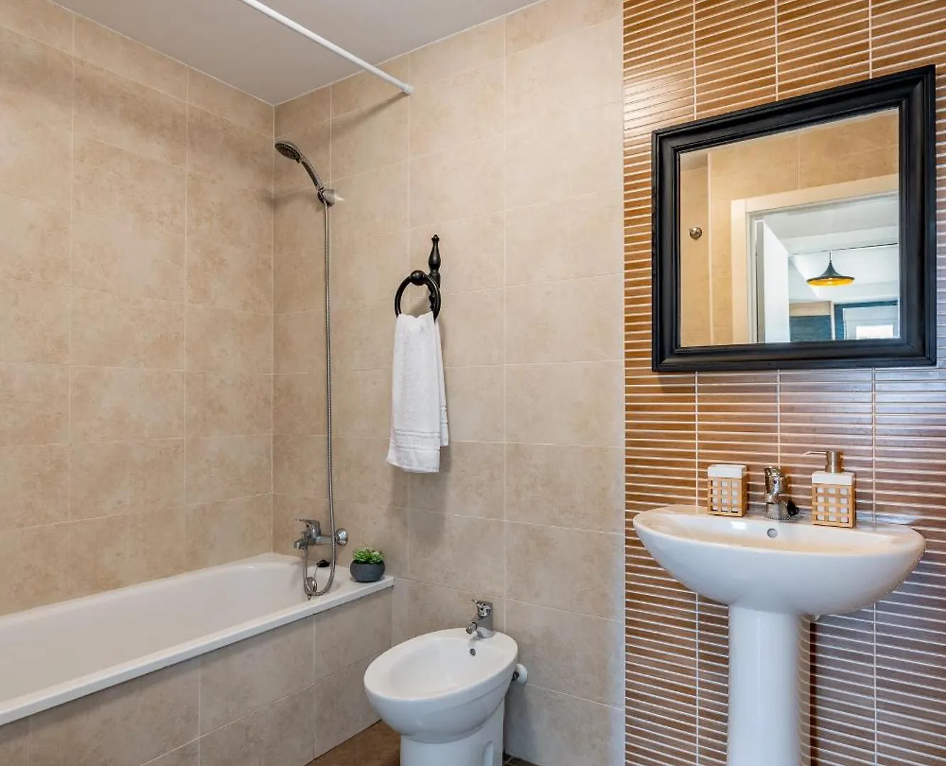 Bonito Apartamento En La Playa Con Piscina Torrenueva  Torrenueva (Andalusia)