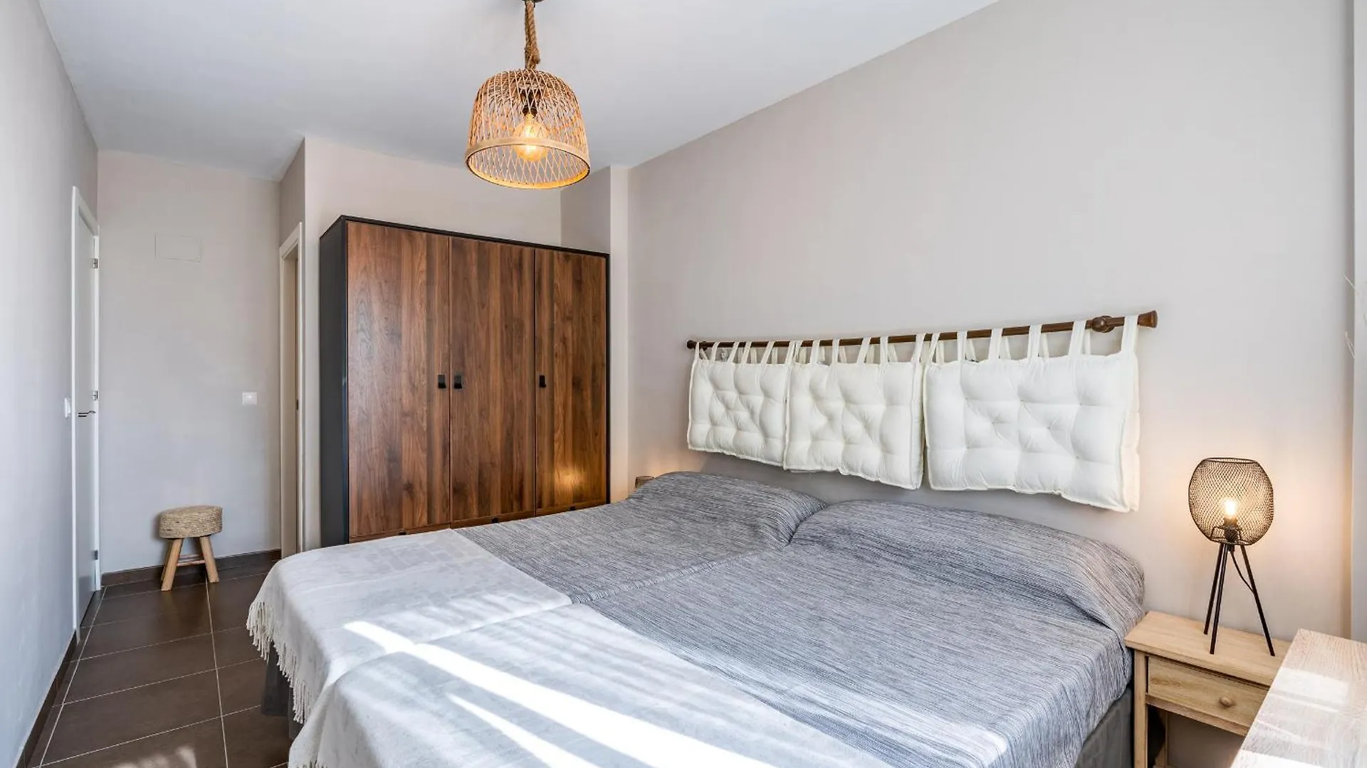Bonito Apartamento En La Playa Con Piscina Torrenueva  Spain